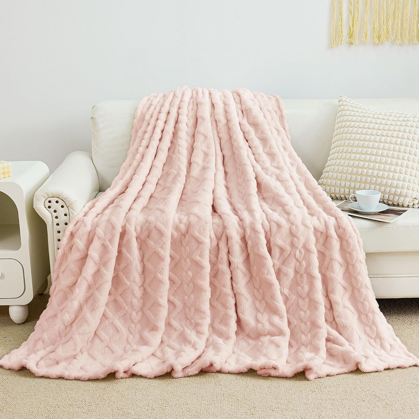 Aganear Twin Blanket - 3D Stylish Design, Lightweight Blanket Super Soft, Warm, Decorative Present for All Seasons, Portable Throw Blankets for Couch, Sofa, Bed, Car(60"×80", Pink)