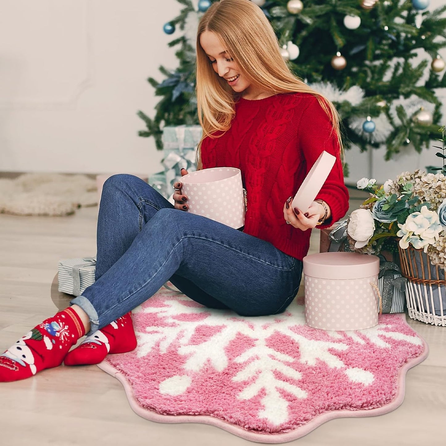 Christmas Bath Rugs for Bathroom - Pink Snowflake Shape Bathroom Rug,Soft and Absorbent Bath Mats,Non-Slip Rug for Shower Bath and Bedroom,Christmas Decoration Gifts(26in x 26in)