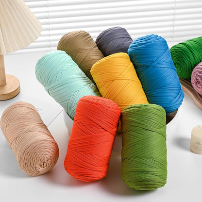 Elastic Fabric T Shirt Yarn for Crocheting，Beginner Crochet Yarns with Polyester Spandex Blend,Total 400g/114yds Soft Tshirt Yarn for Crochet Crafts/Bags/Baskets（Peach）