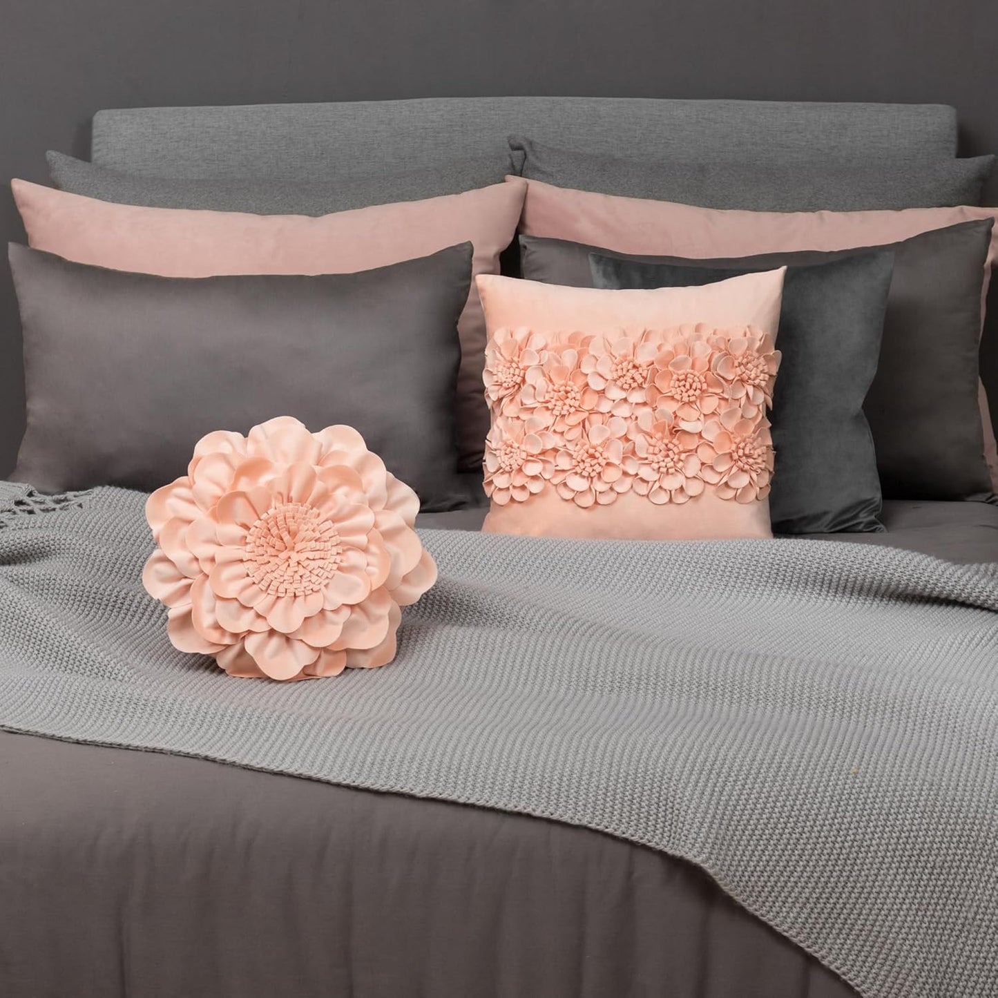 JWH 3D Flower Throw Pillow Cover Decorative Round Pillow Case Floral Cushion Velvet Pillowcase for Bed Sofa Couch Car Decor 14x14 Inches Peach Pink