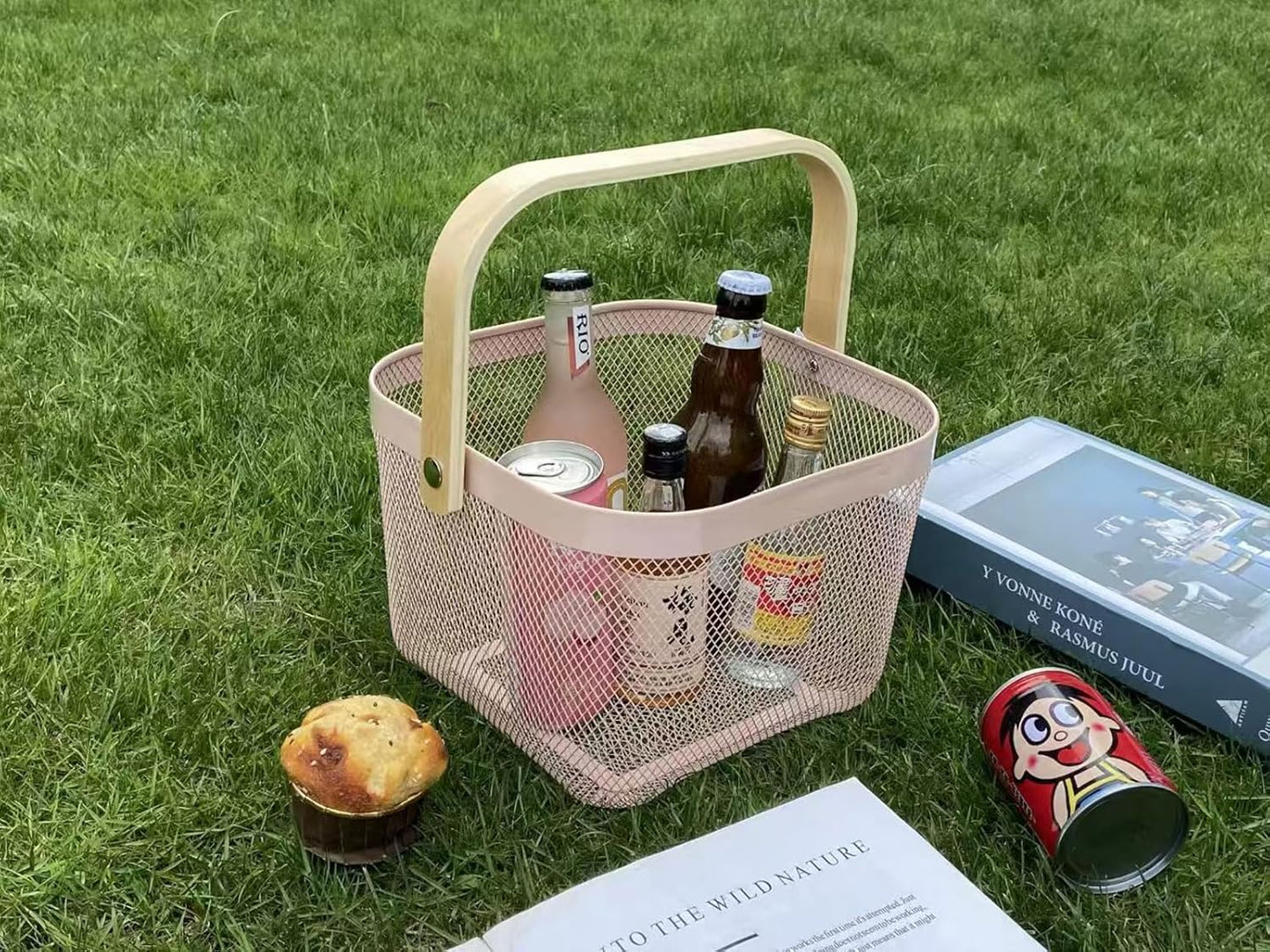 AJIODA Metal Mesh Wire Basket, Small Steel Basket with Wooden Handle Storage Organizer Basket Multi-functional Hanging Kitchen Baskets Fruit Baskets for Kitchen Bathroom Cabinet Pantry Snacks, Pink