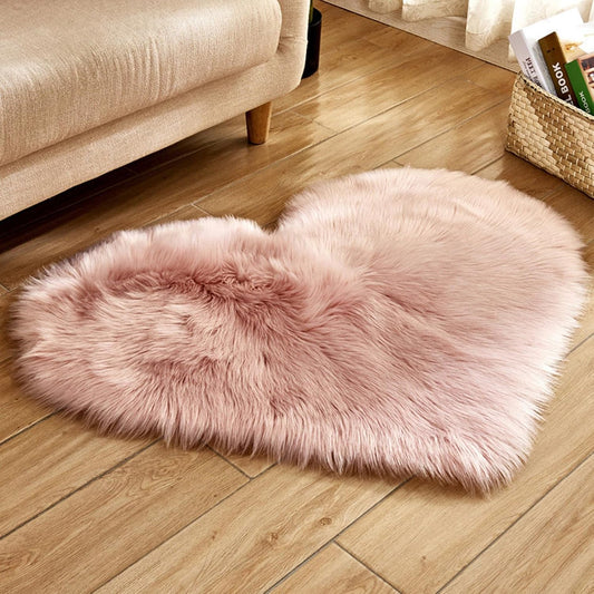 Heart Shaped Rug, Faux Fur Rug Fluffy Door Mat for Home Room Bedroom Decor, 12 x 16 Inch Pink 1