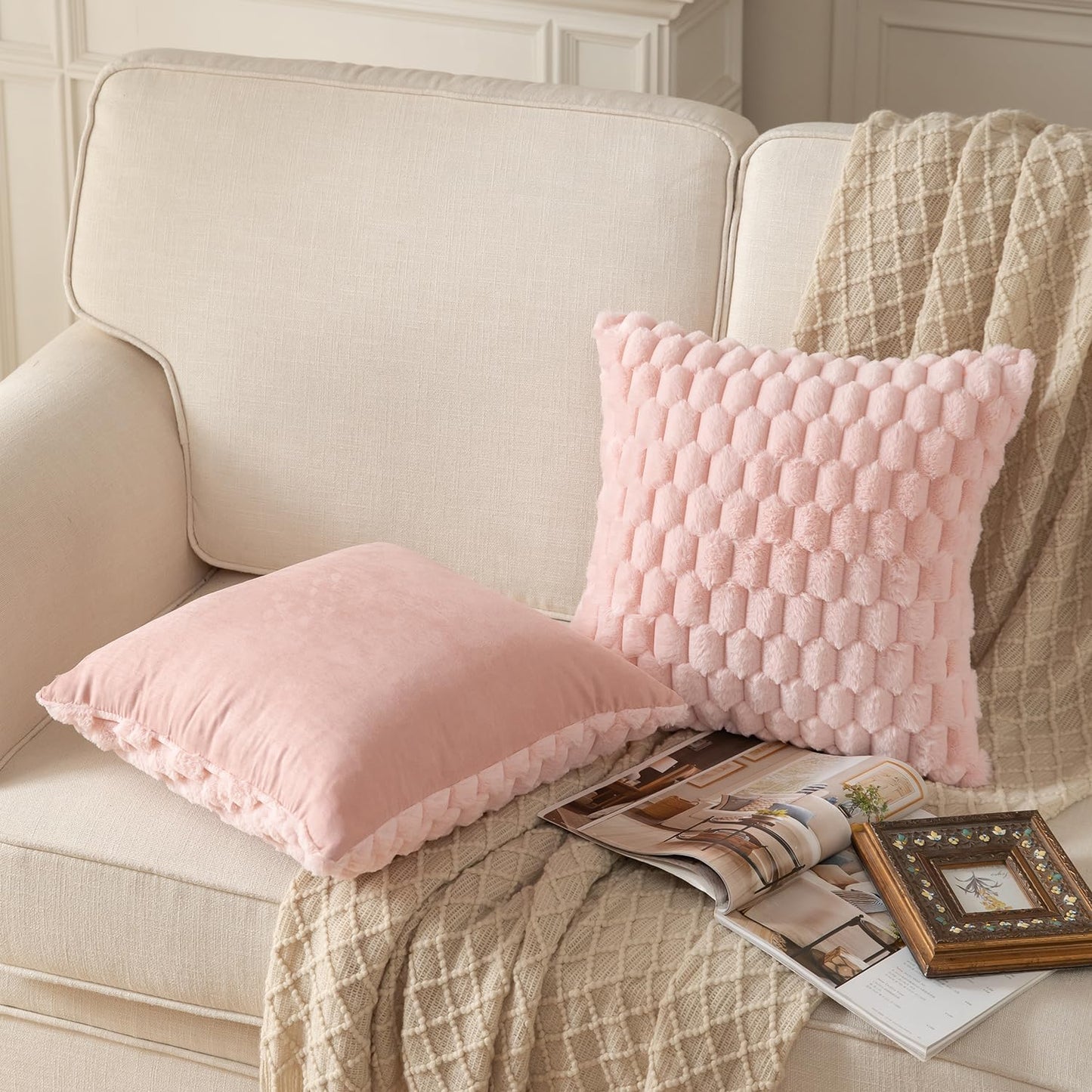 MANDIOO Pack of 2 Pink Super Soft Plush Fluffy Decorative Throw Pillow Covers 18x18 inch Faux Fur Wool Velvet Cushion Covers Pillow Cases Couch Sofa Bed Living Room