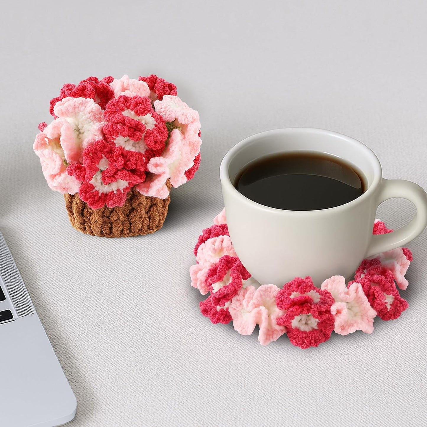 Flower Crochet Coasters, Handmade Bouquet Blanket Coaster with Crochet Plant Pot Fun Soft Decorative Drink Coasters for Coffee Tabletop Protection and Home Decor (Light Pink, 1Pc)