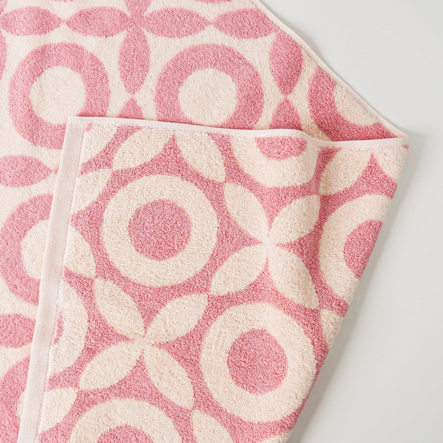 Pink Bath Towels - Set of 2 Made Cotton 27x55 Inches Highly Absorbent for Bathroom (XO)
