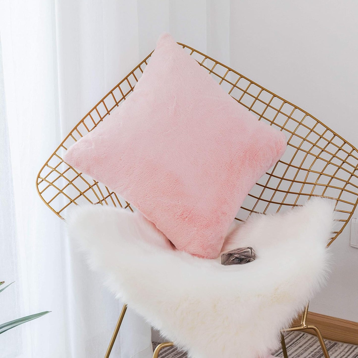 Home Brilliant Blush Fur Pillow Covers 18x18 Faux Lambskin Fur Pink Pillow Cover Bedroom Accent Throw Pillows for Couch Sofa Bed, 1 Pc, 18 x 18 Inches, Pink
