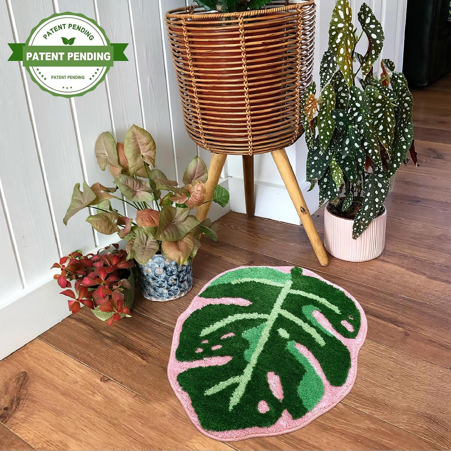 Sisher Leaf Rug,Monstera Bath Mat Cute Bathroom Mat Non Slip Palm Shaped Plush Fun Area Rug Bathtub Rugs Machine Washable Green and Pink Leaf Mat（21"X26"）