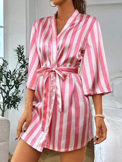 WDIRARA Women's Stripe Print Long Sleeve Silk Satin Kimono Robes Bridesmaid Wedding Party Robe