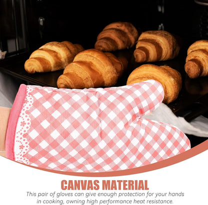 Heat Resistant Oven Mitts and Potholders Set Quilted Cotton Gloves with Lace Edge Non-Slip Cooking Gloves for Baking and Microwave Use 4pcs Pink