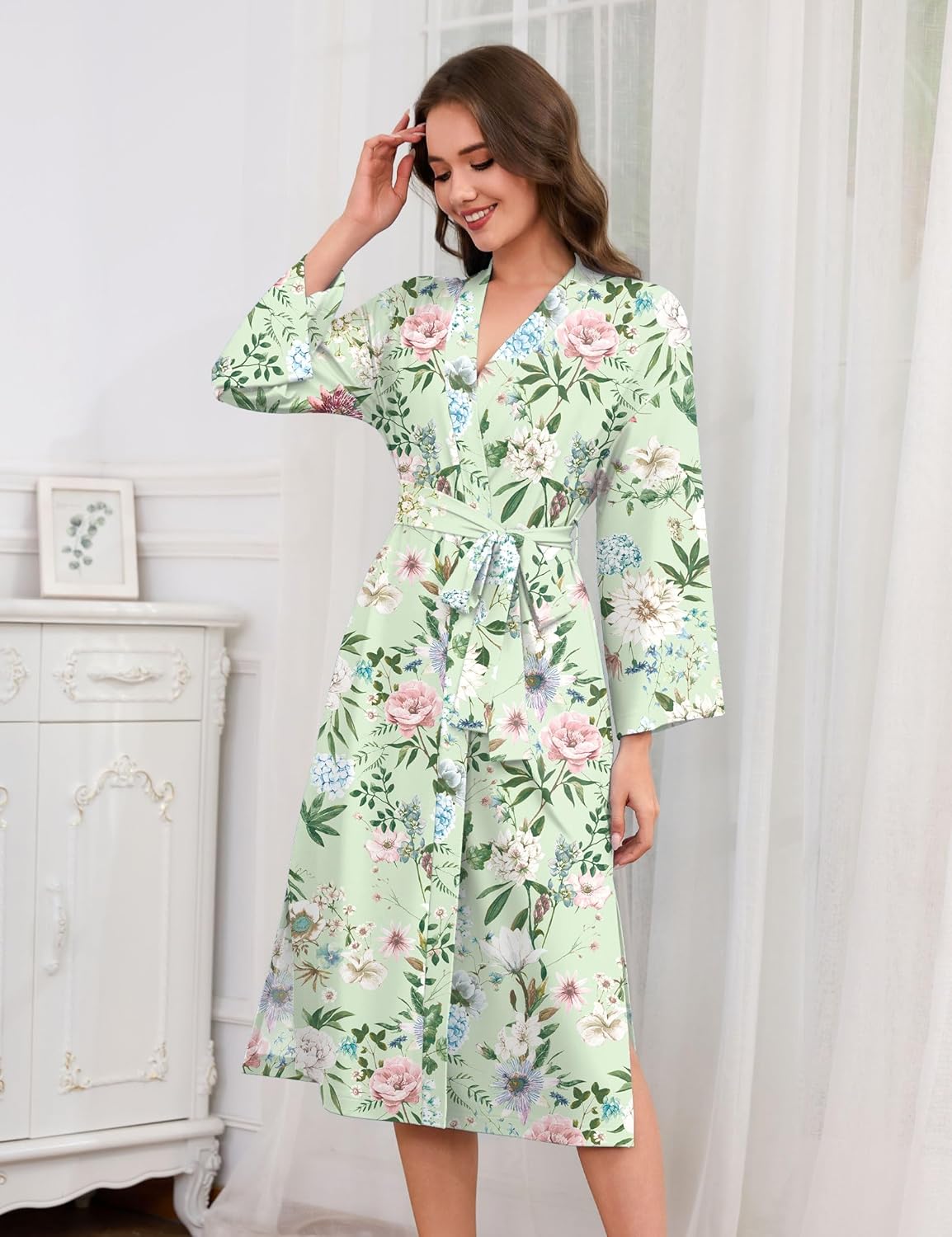 Soft Robes for Women V-Neck Printed Kimono Bathrobe Lightweight Long Bath Robe Casual Loungewear with Pockets
