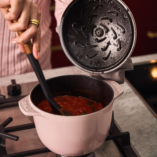 STAUB Cast Iron 1.5-qt Petite French Oven - Peony Pink
