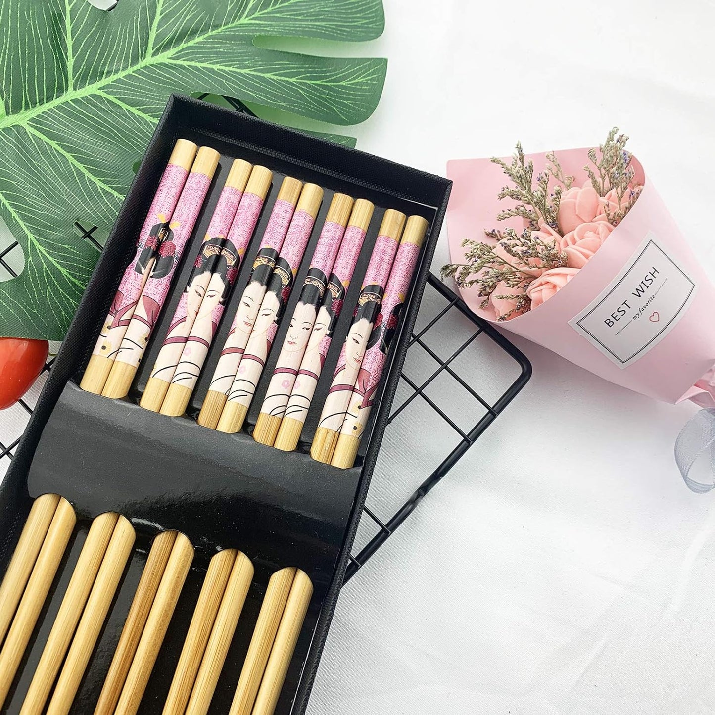 JASHII 5 Pairs Natural Bamboo Chopsticks Reusable Classic Japanese Style Wooden Chop Sticks Gift Sets Dishwasher Safe 8.8 Inch - Pink Geisha Girl