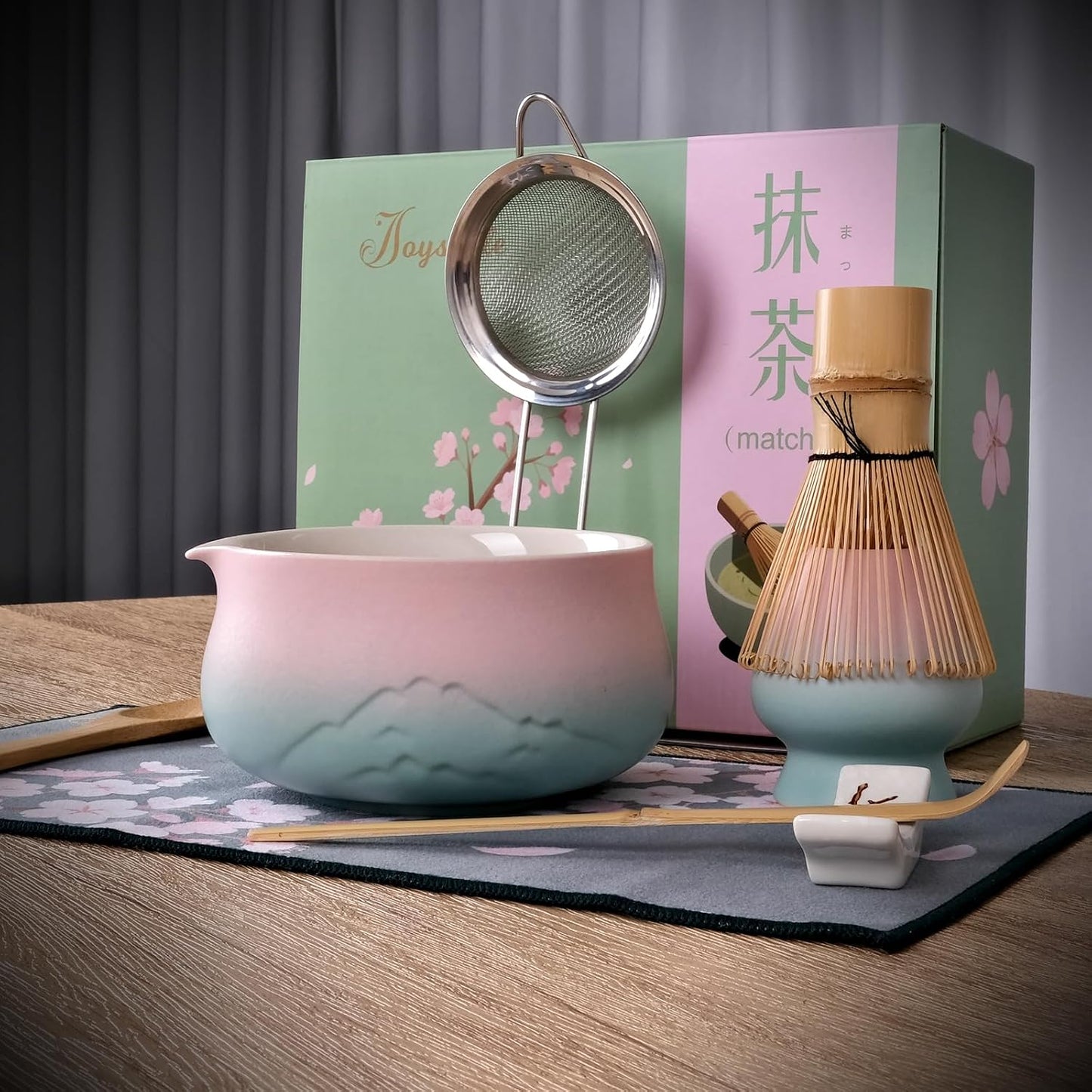 Joyscale Matcha Whisk Set, Matcha Set Whisk And Bowl, 8 Pcs Matcha Kit Set(Distant Mountains Design), 18 OZ, Japanese Matcha Tea Set, Matcha Making Kit Gifts for Tea Lovers(Pink Green)