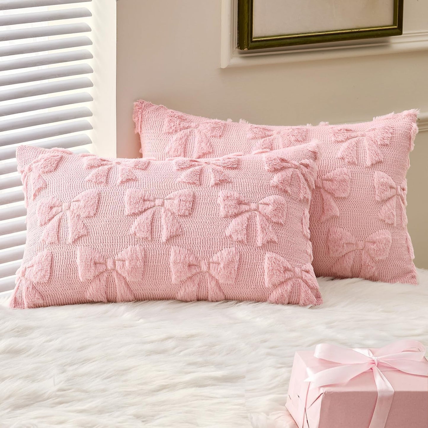 MIULEE Pink Bow Pillow Covers Coquette Room Decor Aesthetic Set of 2 Spring Decorative Cute Girl Soft Plush Faux Pillowcase for Preppy Room Decor Bedroom Couch,12x20 Inch