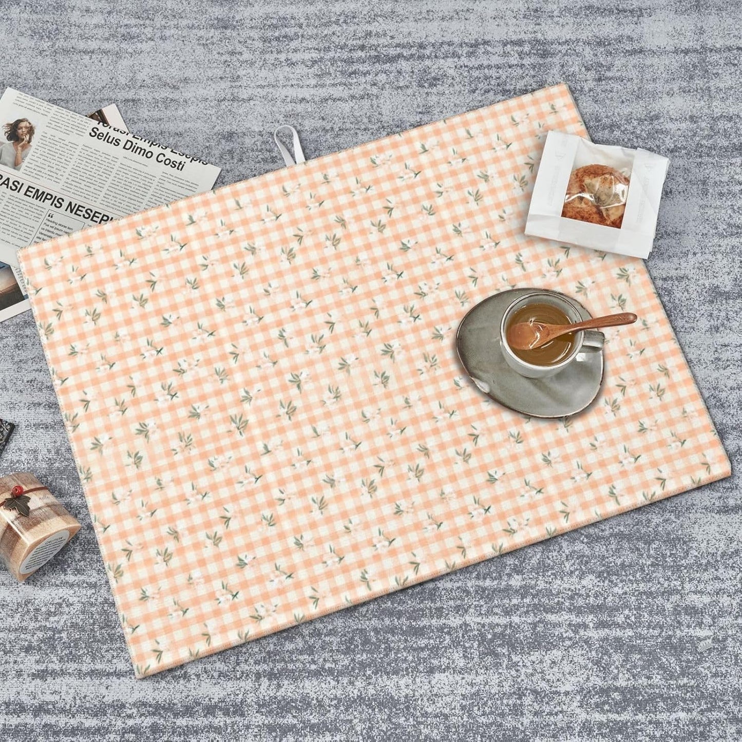 Tiny White Blossoms On Peach Cream Checkered Dish Drying Mat For Kitchen Counter, Drain Rack Mat Microfiber Quick Dry Dish Pad
