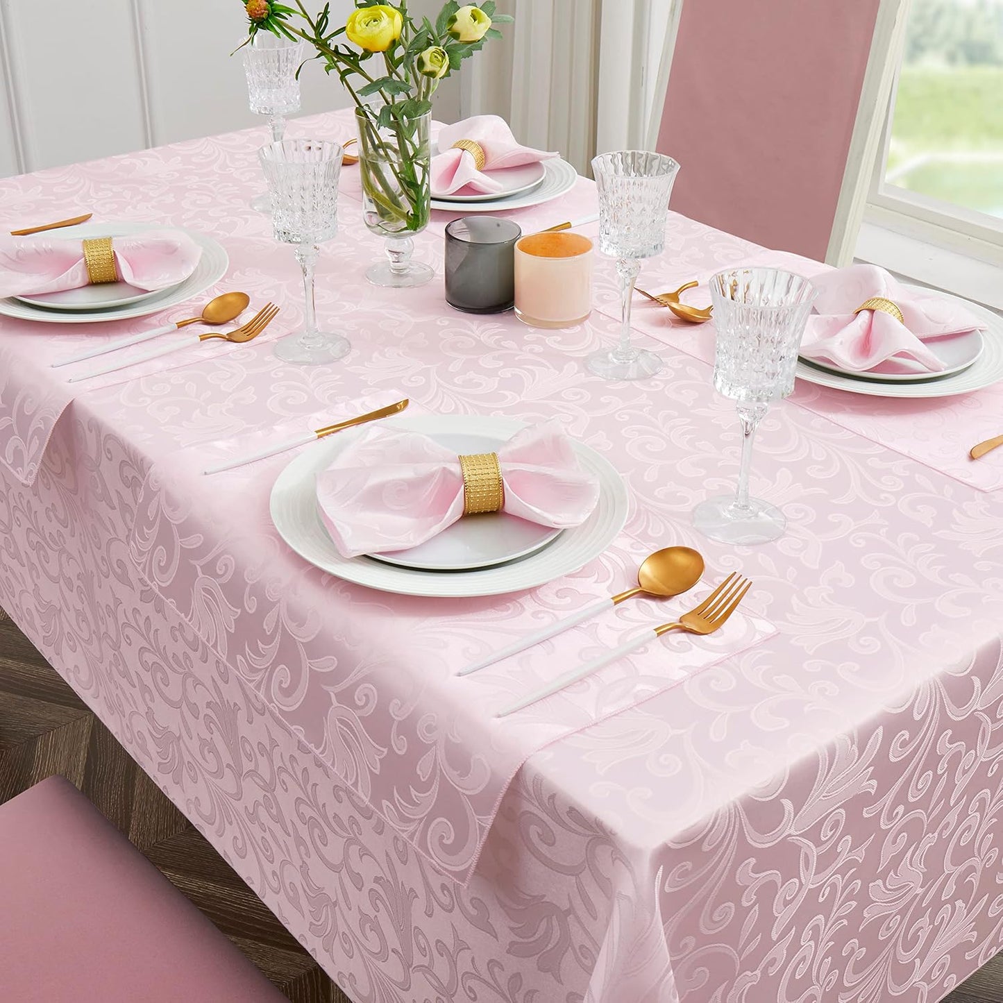 8 Pieces Scroll Damask Jacquard Light Pink Placemats,13 x 19 inch Protect Surface Heat and Stain Resistant Dinner Mats