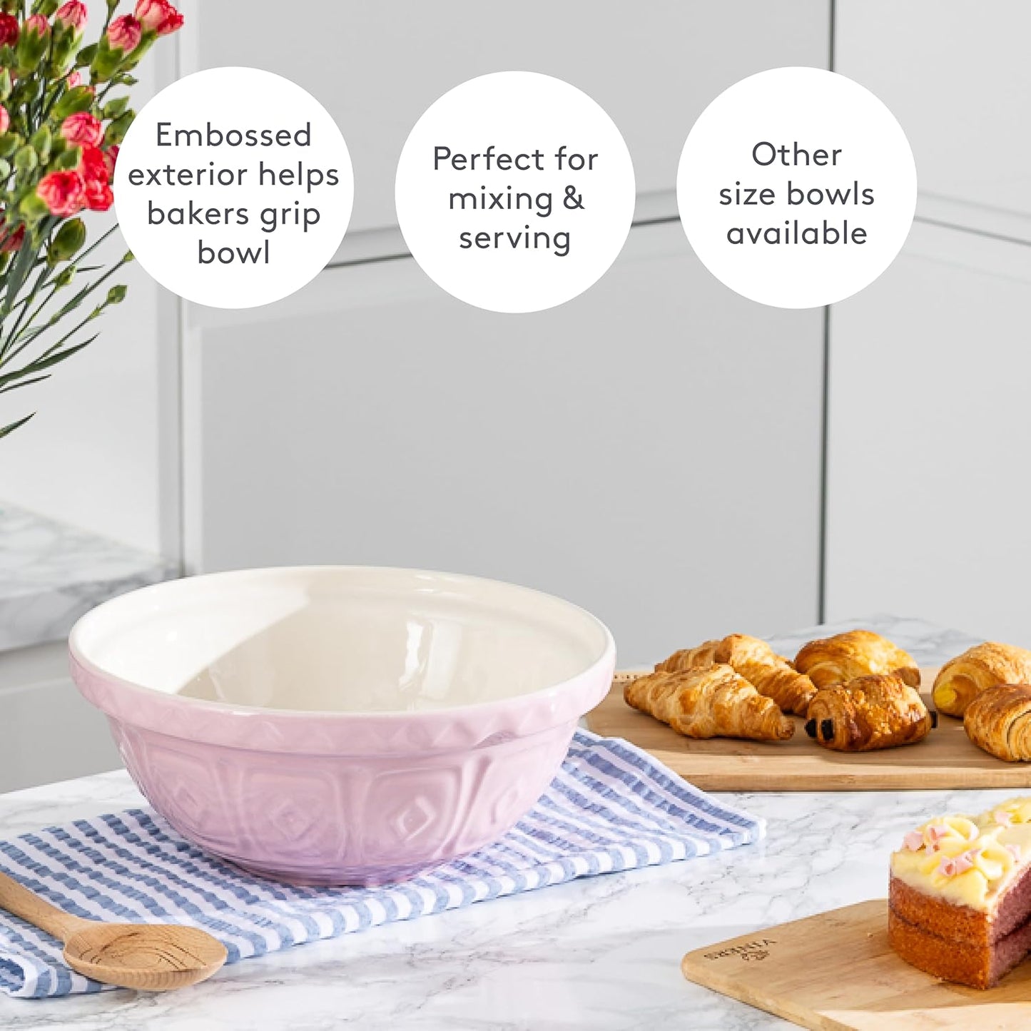 Mason Cash | Color Mix S18 Powder Pink Mixing Bowl - 2.85 Quart