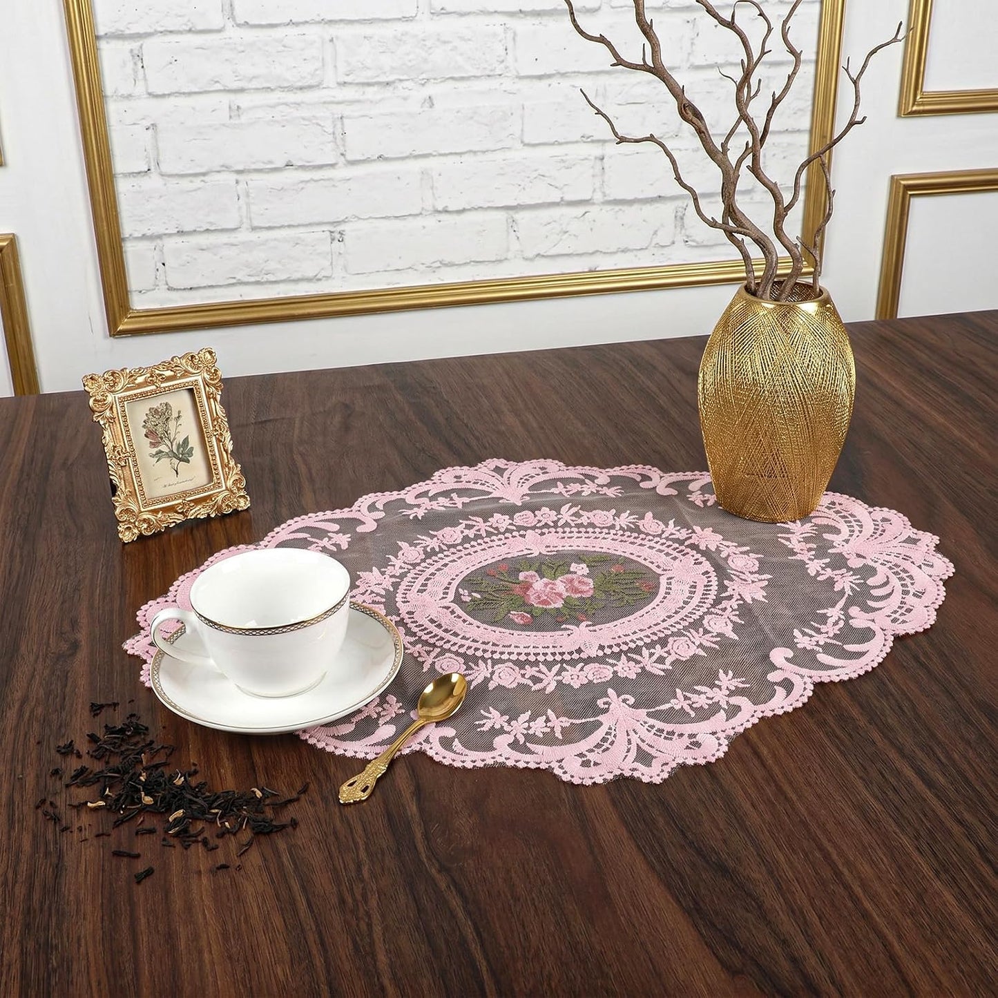 3 Pcs Pink Retro Lace Placemats, 12x16 in Lace Doilies for Tables French Crochet Oval Embroidered Table Place Mats for Wedding Party Home Vase Cup Mat Table Decor(3 Sizes)