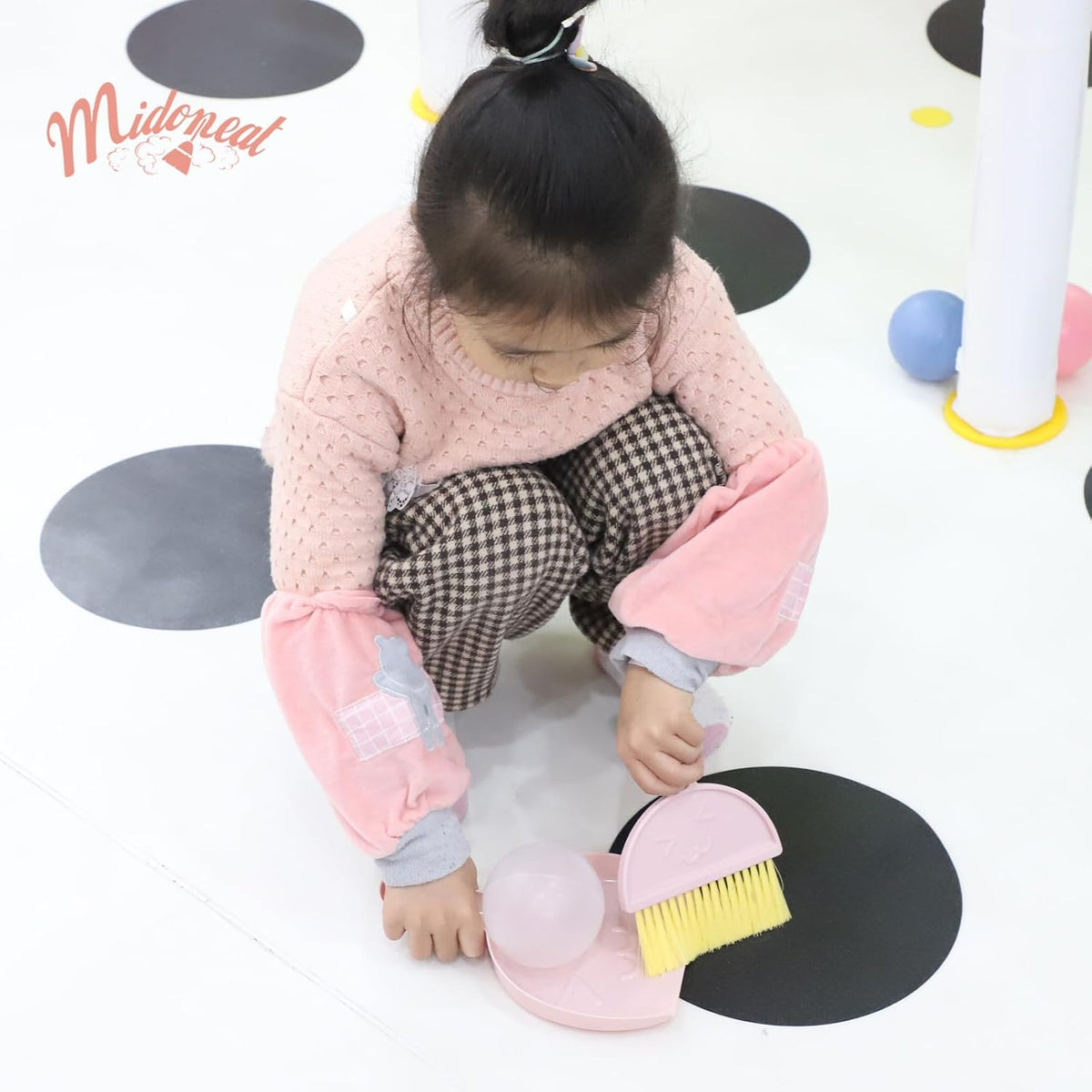 Kids Cleaning Toy Set, Mini Child Broom, Mop and Dustpan, Little Housekeeping Helper Set ,Pretend Home Cleaning Play Set for Toddler Height 75-115cm ,6pcs (Pink)