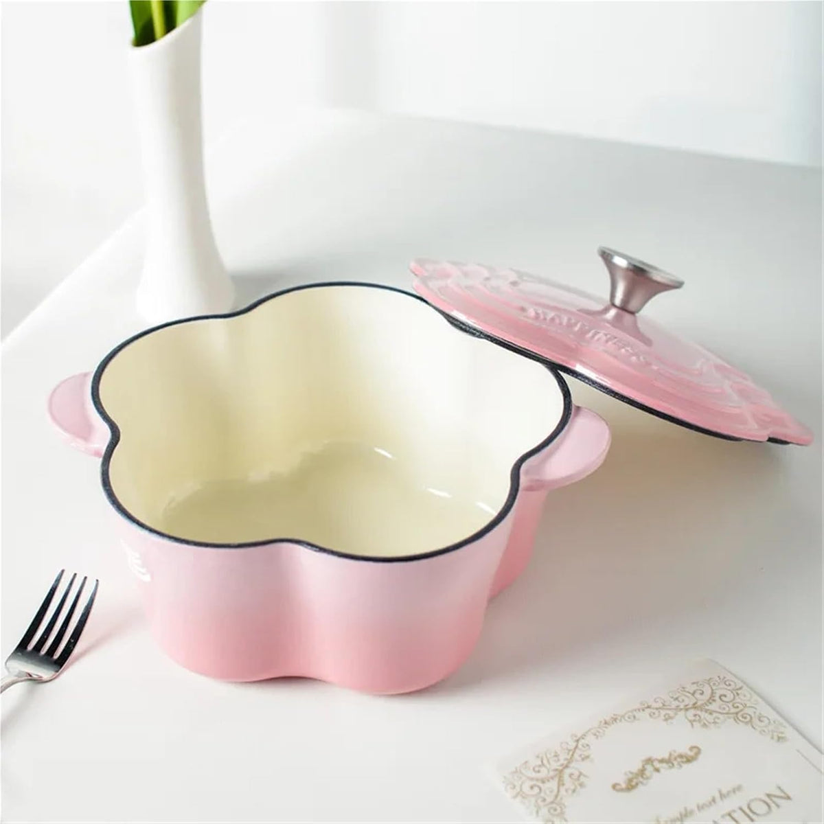 Casserole Dish 20cm Petal Cast Iron Oven Binaural Enamel Pot for Bake Bread and Casserole Dish Braising with Lid for All Heat Source (Pink)