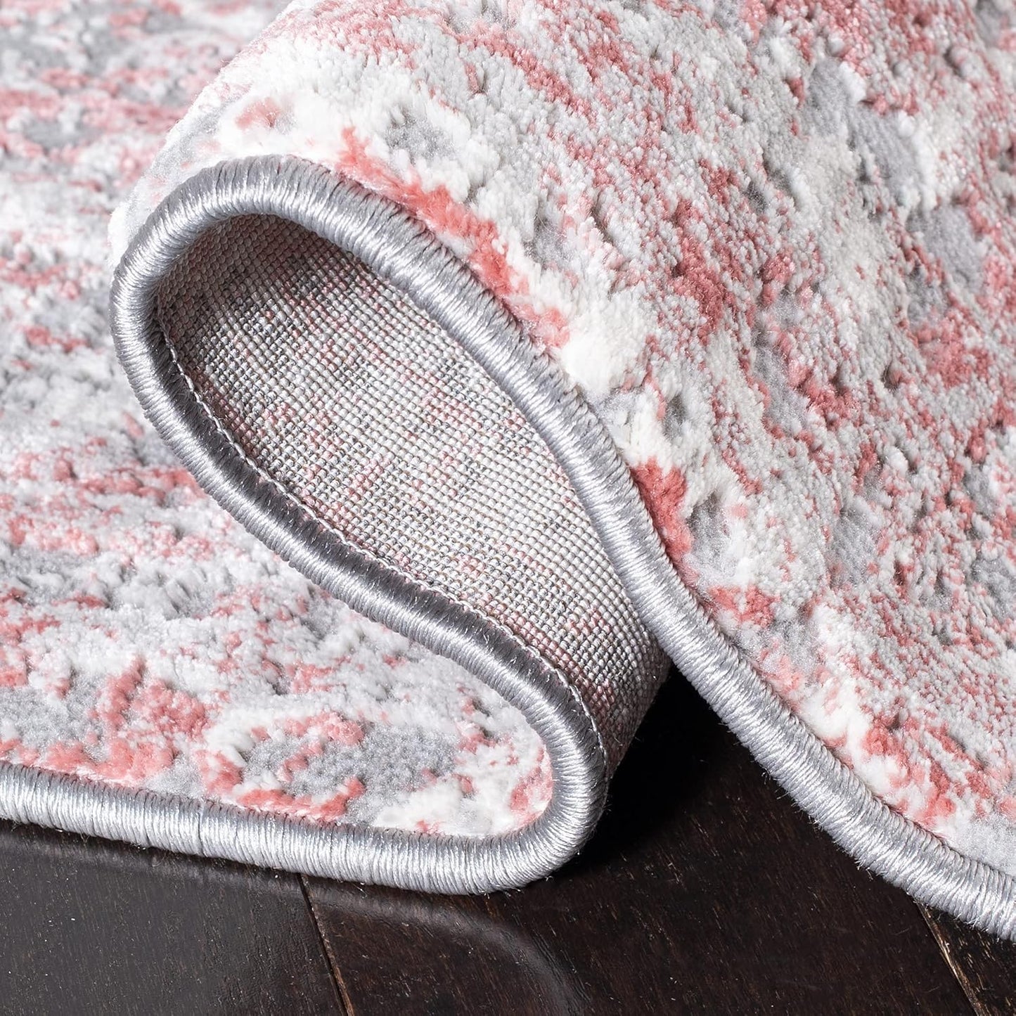 SAFAVIEH Meadow Collection Area Rug - 3' Round, Grey & Pink, Modern Abstract Design, Non-Shedding & Easy Care, Ideal for High Traffic Areas in Living Room, Bedroom (MDW583H)