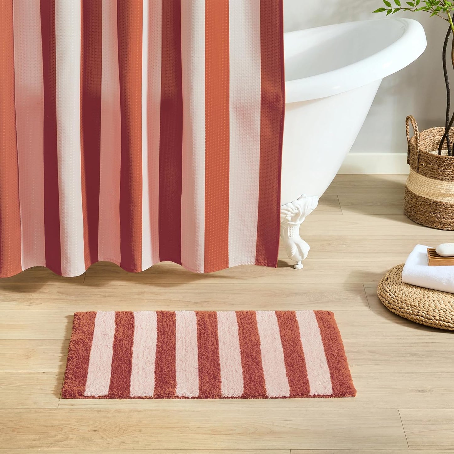 MONDAY MOOSE Bath Mat with Striped Design, Microfiber Absorbent Non Slip Tufted Rug for Floor, Shower or Kitchen (20x32 inch, Blush)