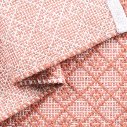 Cotton Diamond Woven Area Rug 2x3 Feet - Dusty Pink, Non Slip Soft Decorative Farmhouse Décor Floor Rugs Ideal for Entryway, Kitchen, Patio | Peach Sturdy Accent Balcont Throw Door Mat for Washable