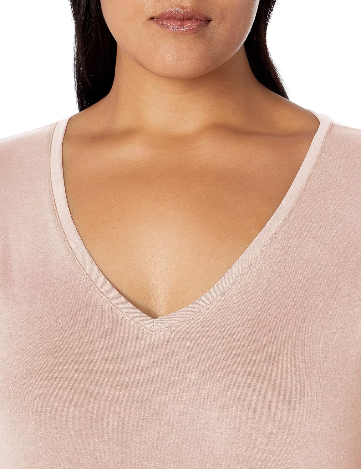 Amazon Essentials Women's Plus Size Short-Sleeve V-Neck T-Shirt