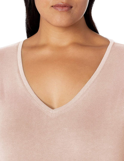 Amazon Essentials Women's Plus Size Short-Sleeve V-Neck T-Shirt