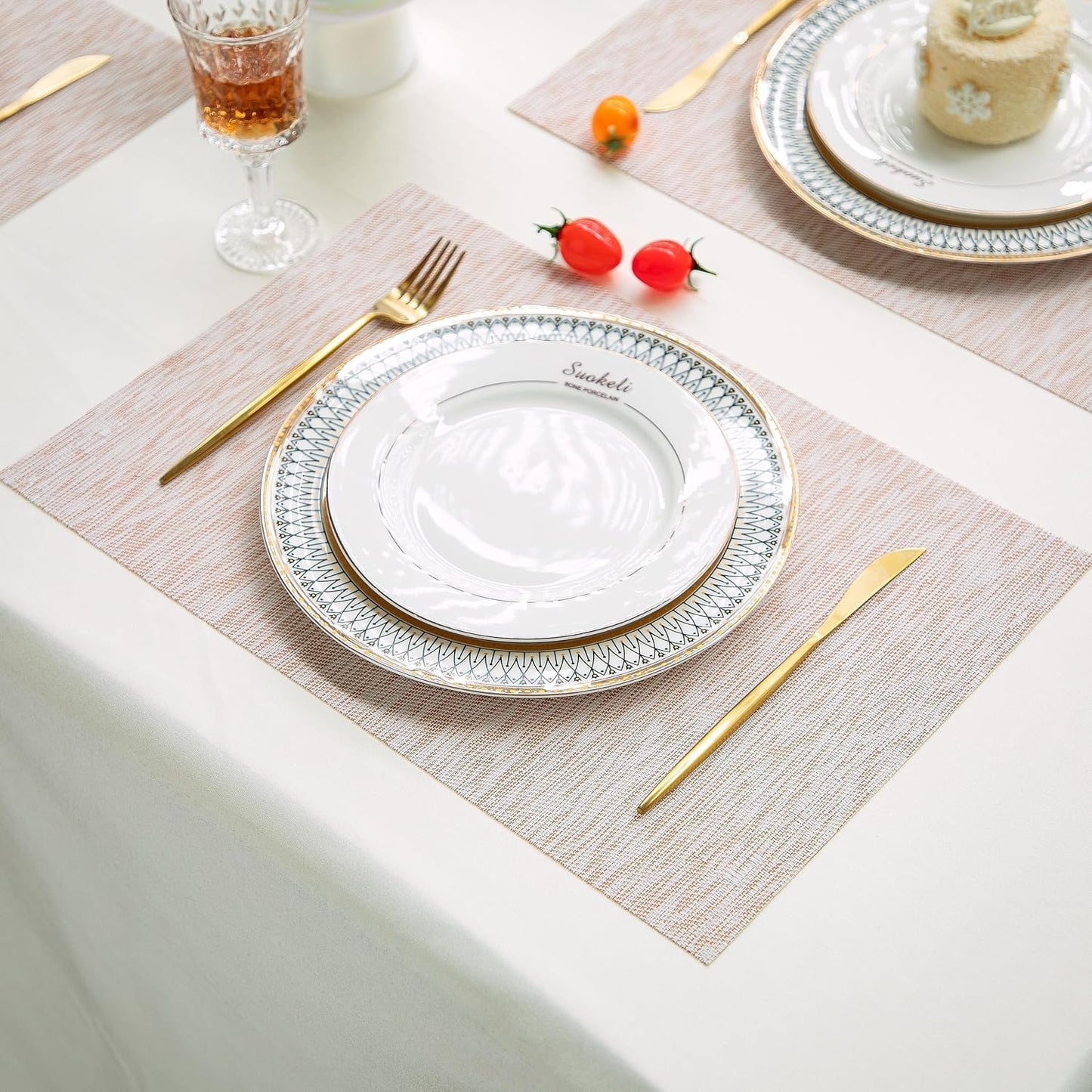 Vinyl Placemats Set of 8, Easy Clean Woven Vinyl Placemats for Dining Table, Indoor/Outdoor Place Mats, Washable PVC Table Mats, Pink