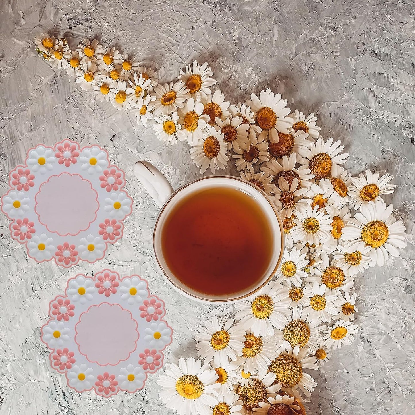 Coasters for Drinks, Cute Coaster for Coffee Table Set of 4 Non-Slip PVC Silicone Coasters for Tabletop Protection, Daisy Flower Pattern Heat Insulation Placemat (4 Pink)
