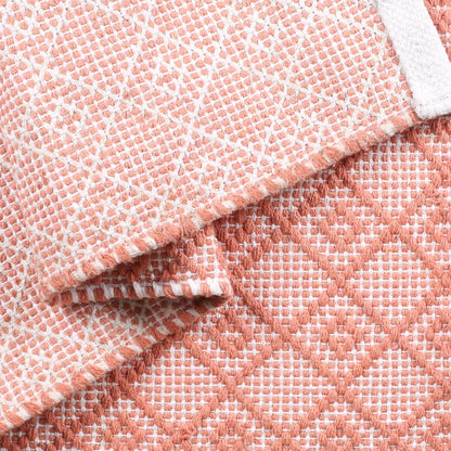 Cotton Diamond Woven Area Rug 2x3 Feet - Dusty Pink, Non Slip Soft Decorative Farmhouse Décor Floor Rugs Ideal for Entryway, Kitchen, Patio | Peach Sturdy Accent Balcont Throw Door Mat for Washable