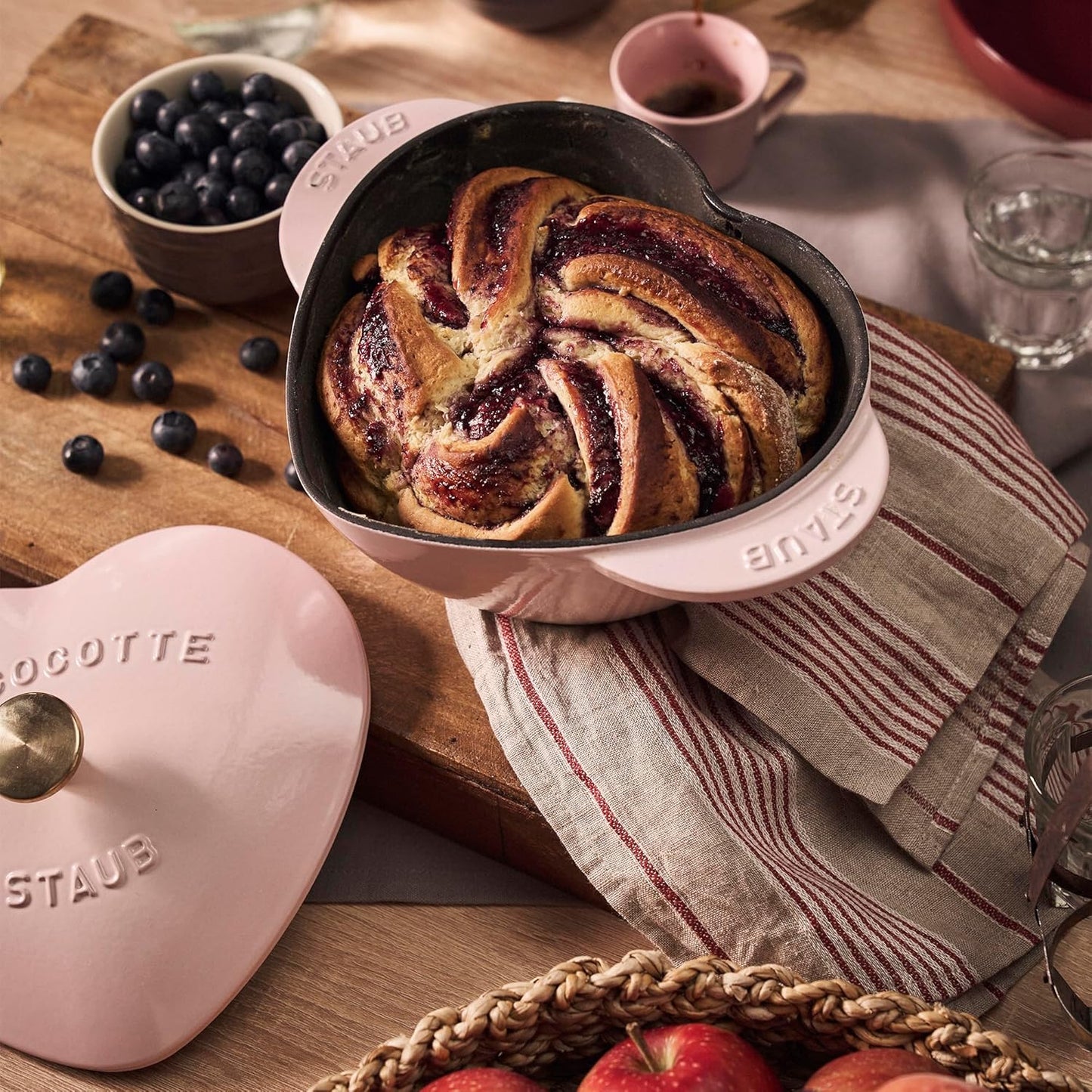 Staub Cast Iron 1.75-qt Heart Cocotte - Peony Pink