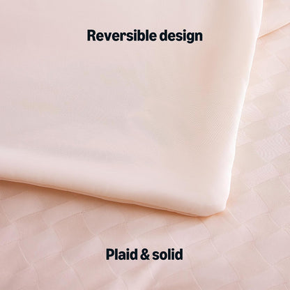 Amazon Basics Cooling Comforter, Soft Lightweight Waffle Weave Blanket for Hot Sleepers, Summer & All Season Bedding to Keep Cool for Night Sweats, 90"x90", Queen, Pink