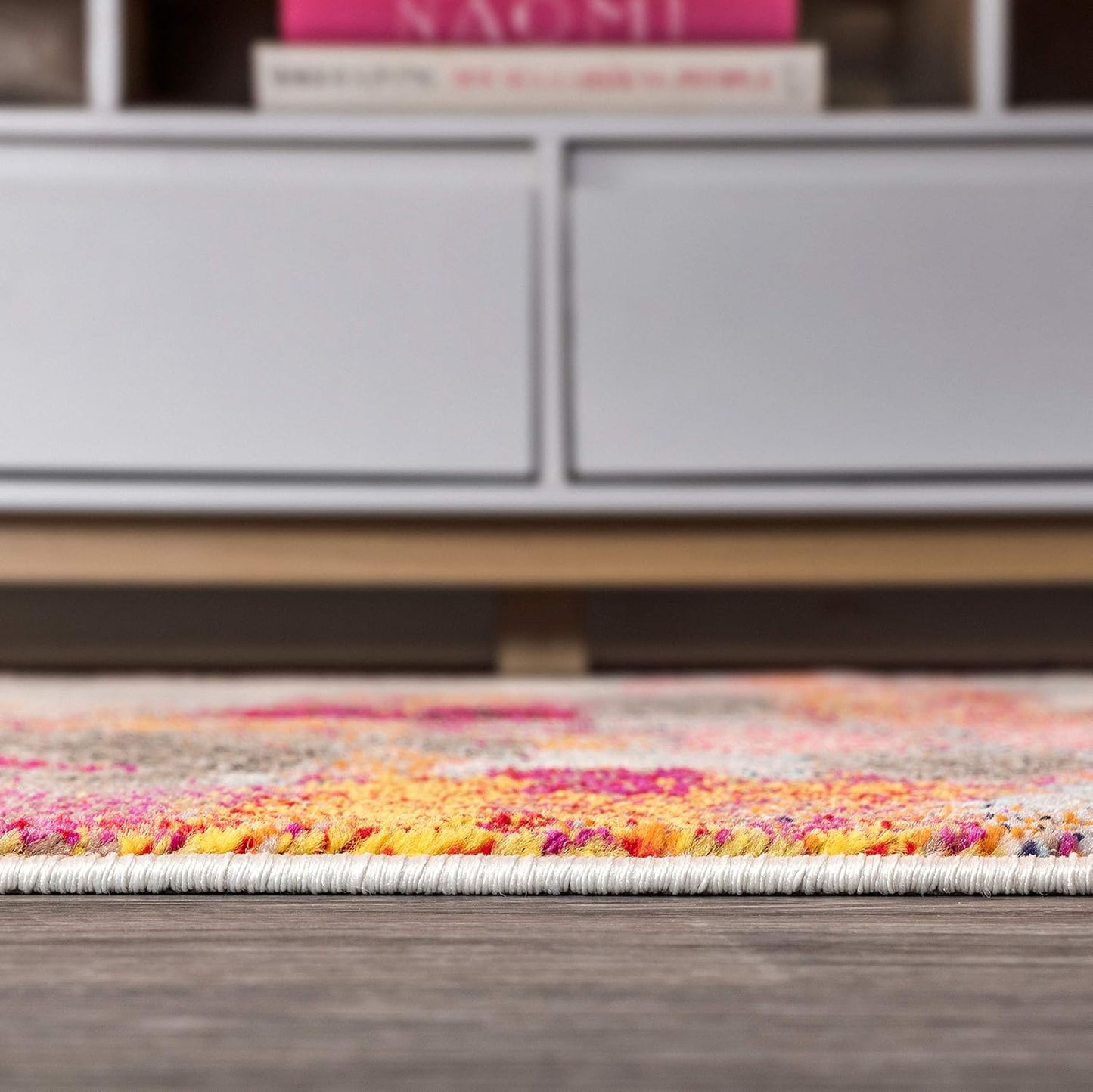 JONATHAN Y Modern Abstract Brushstroke Ivory/Pink Indoor Area Rug, 3x5, Contemporary POP, Transitional, Easy-Cleaning for Living Room, Bedroom, Kitchen, Pet Friendly, Non-Shedding (CTP101A-3)