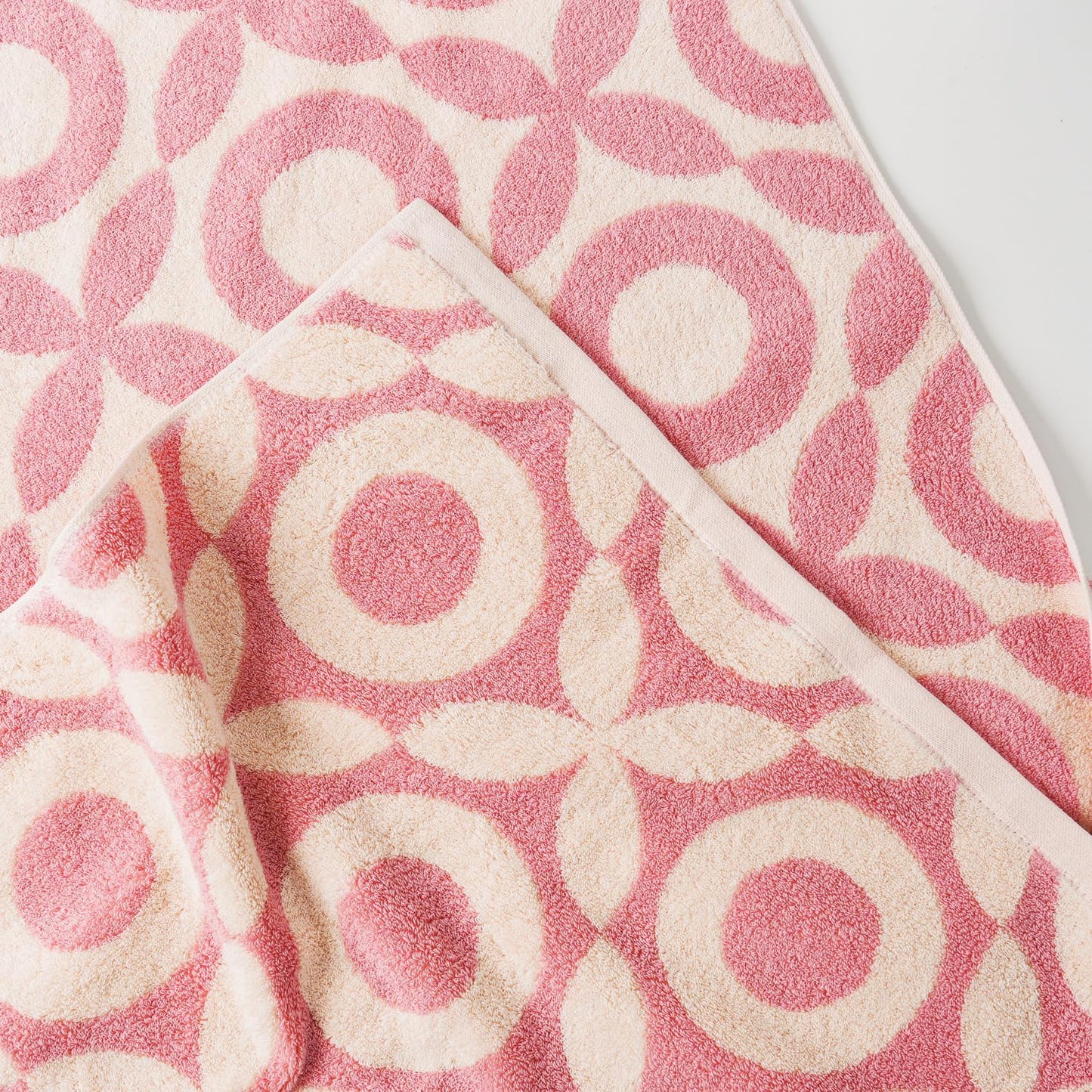 Pink Bath Towels - Set of 2 Made Cotton 27x55 Inches Highly Absorbent for Bathroom (XO)