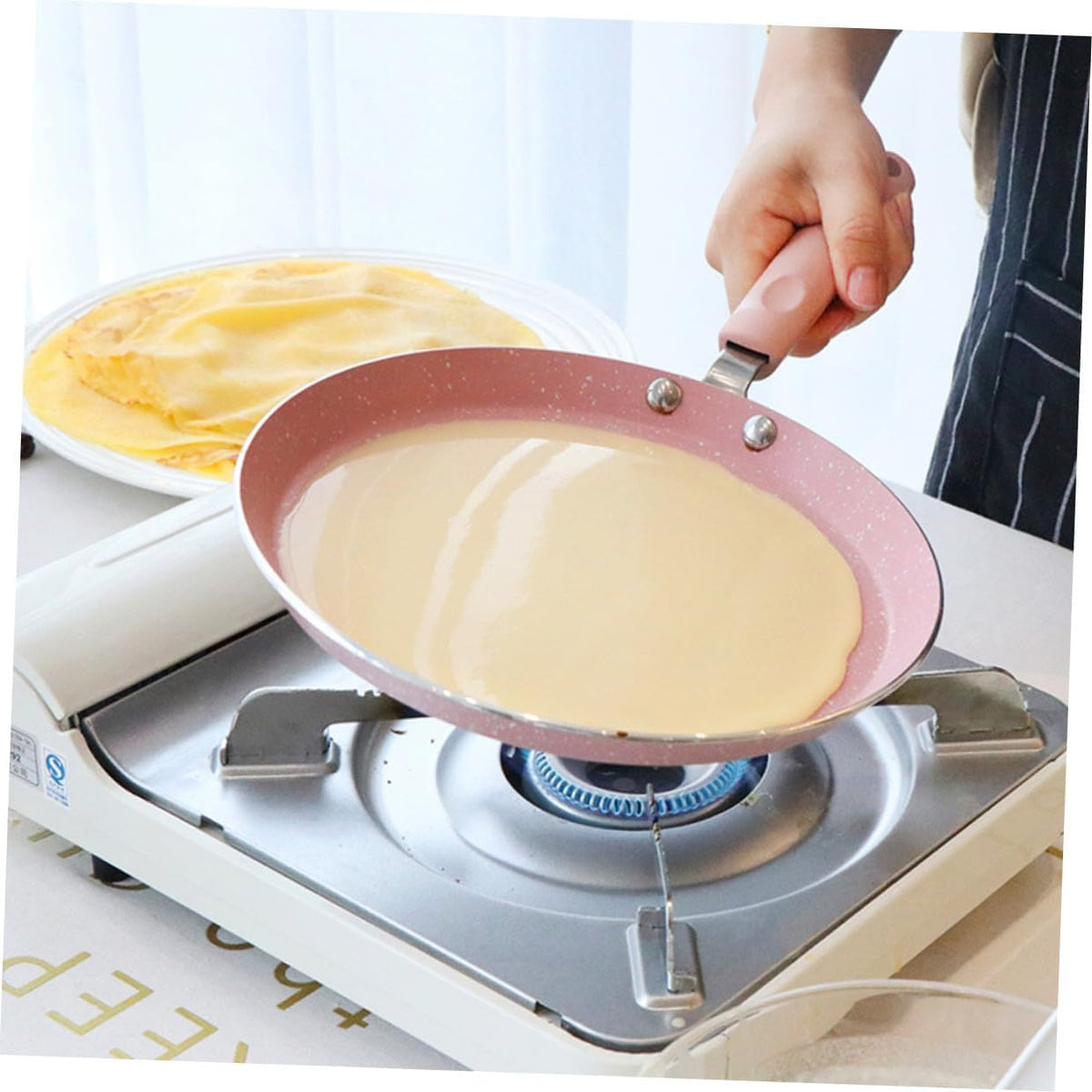 Aluminum Non-Stick Frying Pan 8-Inch Pink Pancake Omelette Pan Dual-Use Kitchen Gadget for Home and Restaurant Cooking