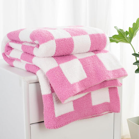 Carriediosa Checkered Throw Blanket 50" X 60", 400GSM Ultra Soft Microfiber Fuzzy Fluffy Reversible Cute Preppy Knitted Blankets Cozy Plush Fall Throws for Couch, Bed, Sofa, Hot Pink