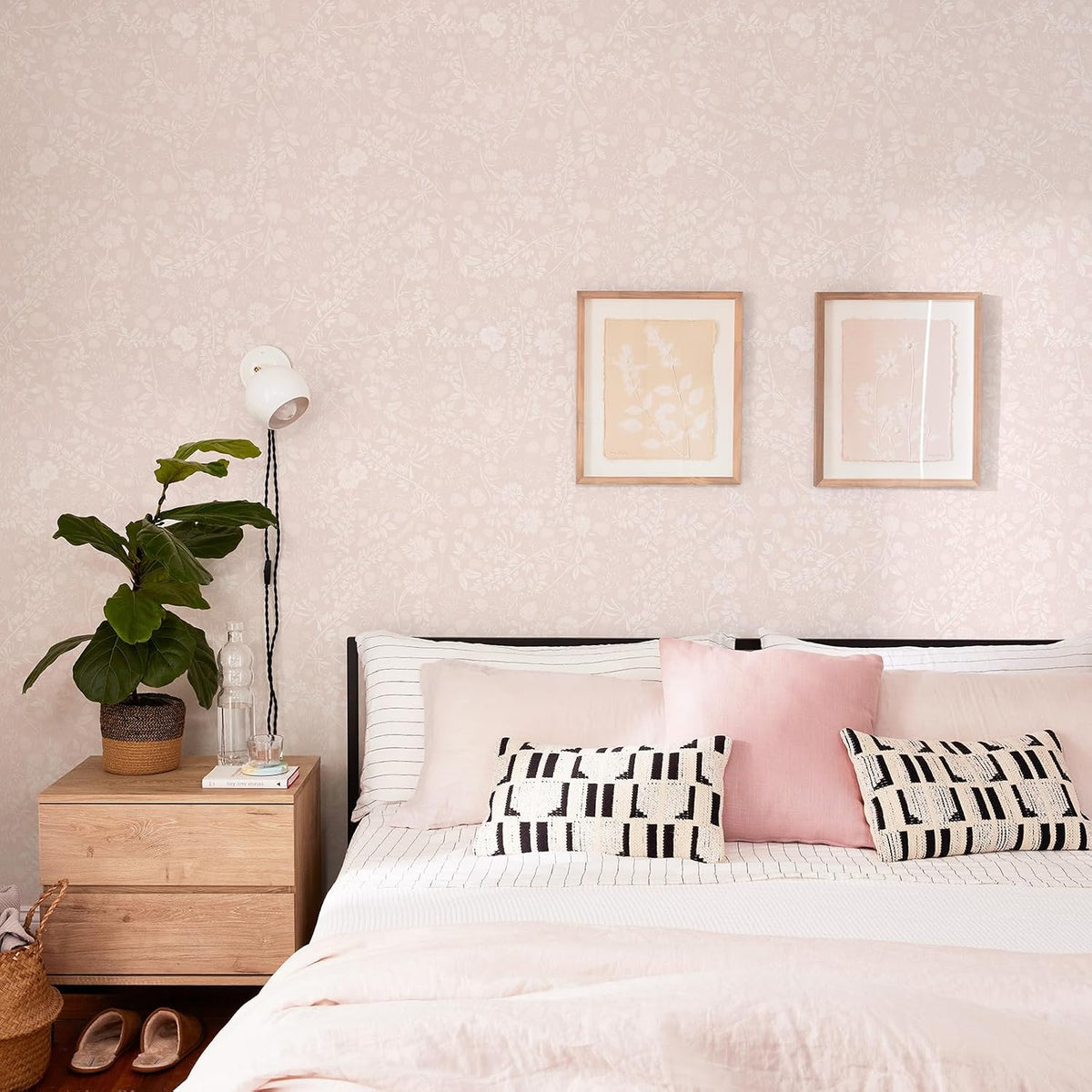 Pink and White Peel and Stick Wallpaper Floral Wallpaper Slef Adhesive Removable Waterproof Contact Paper Boho Wall Paper for Living Room Bedroom Stair Kitchen Bathroom 17.3''x78.7''