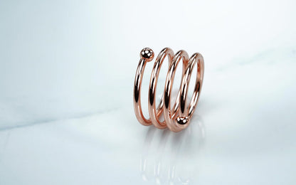 6Pcs Rose Gold Napkin Rings Round Napkin Ring Set Napkin Holders for Cloth Napkins for Wedding, St. Patrick's Day, Valentines Day, Easter Thanksgiving Table Decor.