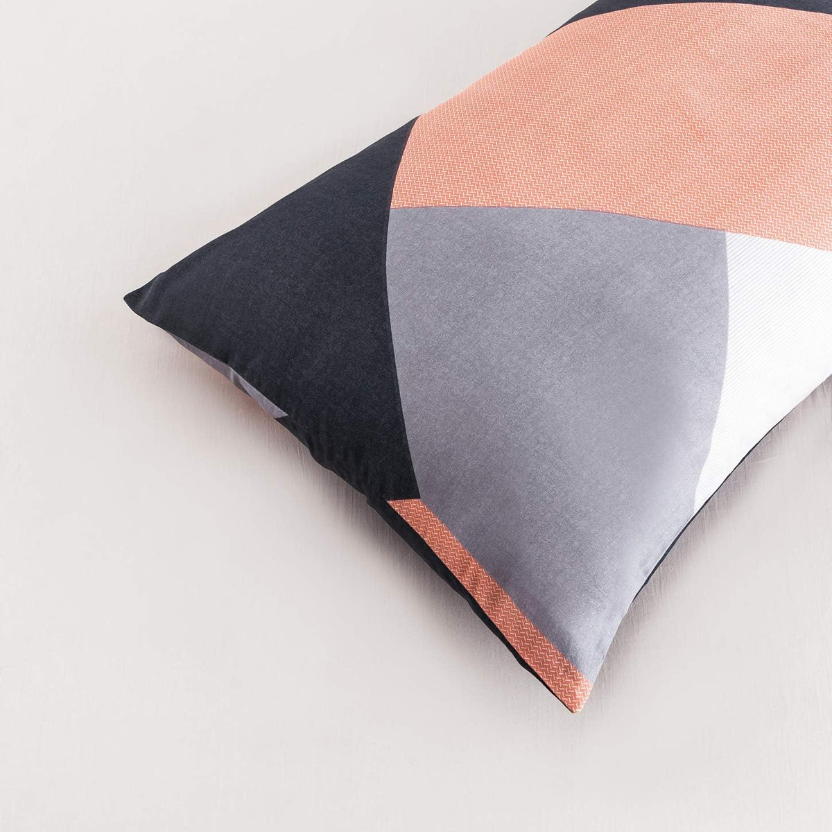 Peach Geometric Pillow Cases Set of 2 King 100% Cotton Decorative Pink Blue Striped Pillow Covers Envelope Closure Navy Blue Chevron Print Pillow Protectors 2 Pack 20X36 Inches
