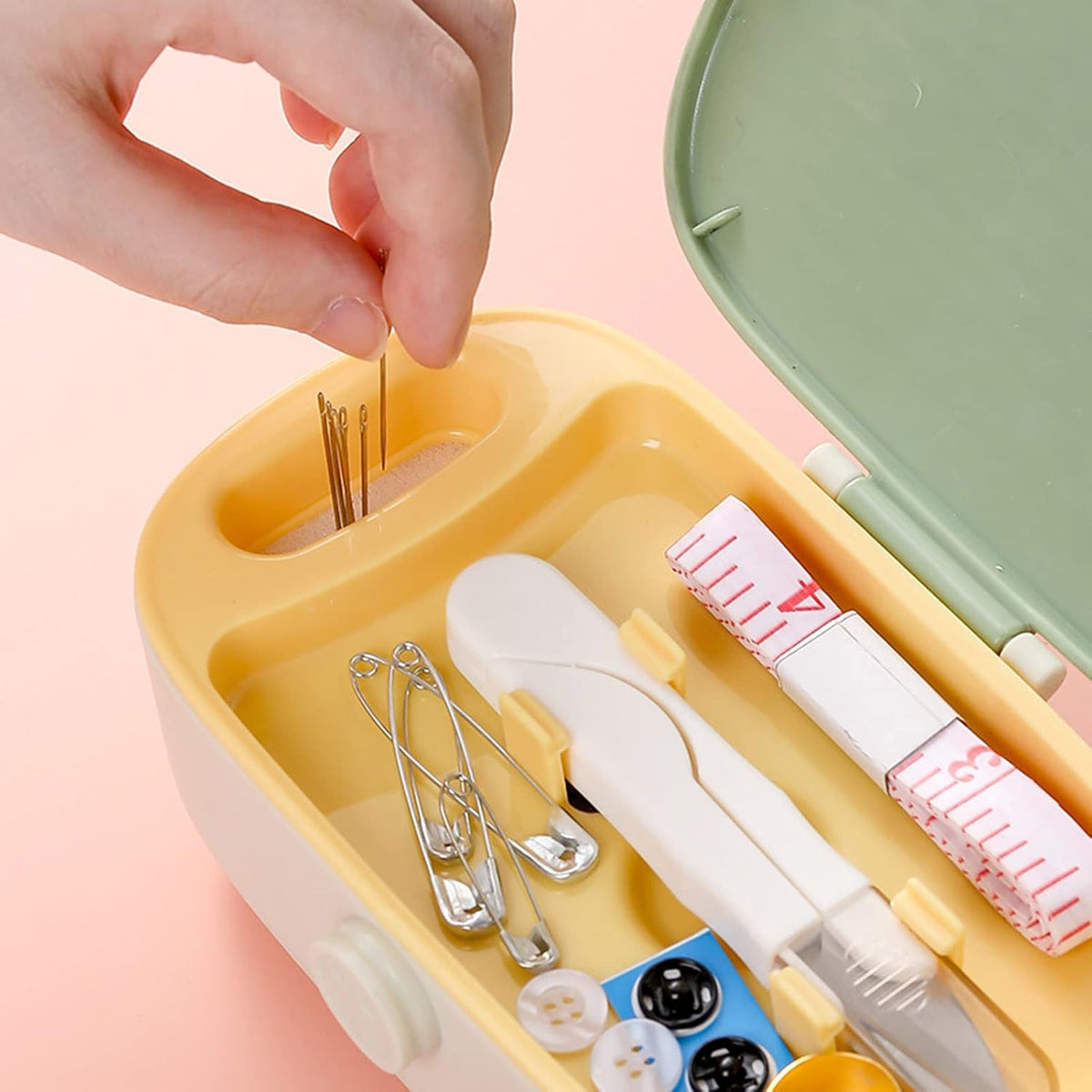 Sewing Kit, Portable Kit for Adults, Plastic Box Needle and Thread Accesories Supplies Pink 15.5x6cm(6.1x2.36in)