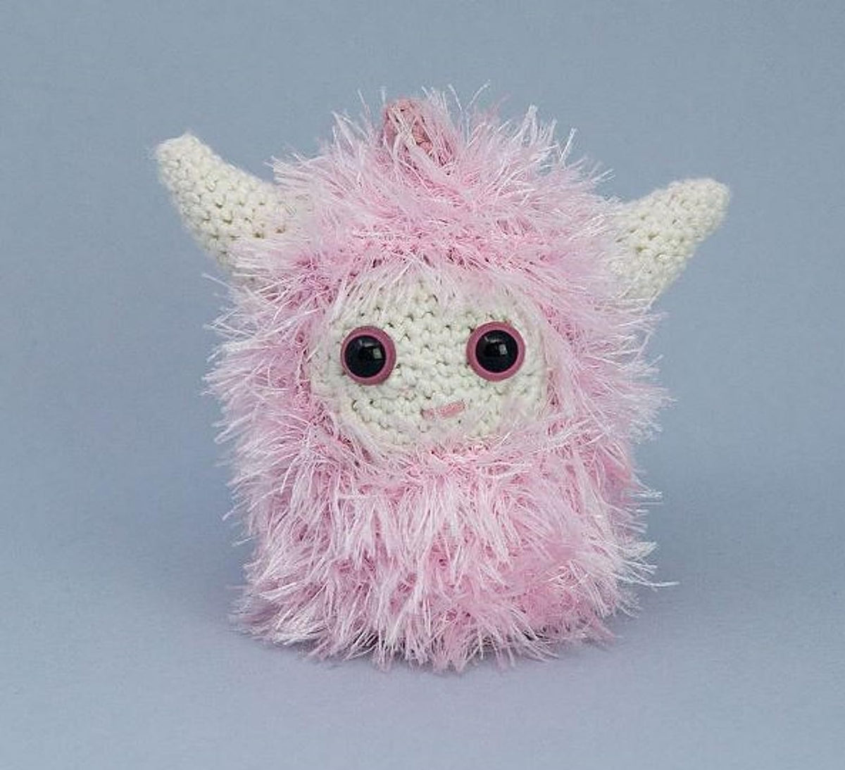 Eyelash Fun Fur Yarn Premium 100% Polyester 164 Yds (150 Mt), 3.53 Oz (100 Gr) Colorful Crochet Yarn Dıy Hand Knitting. (Pink, 3 Skein)