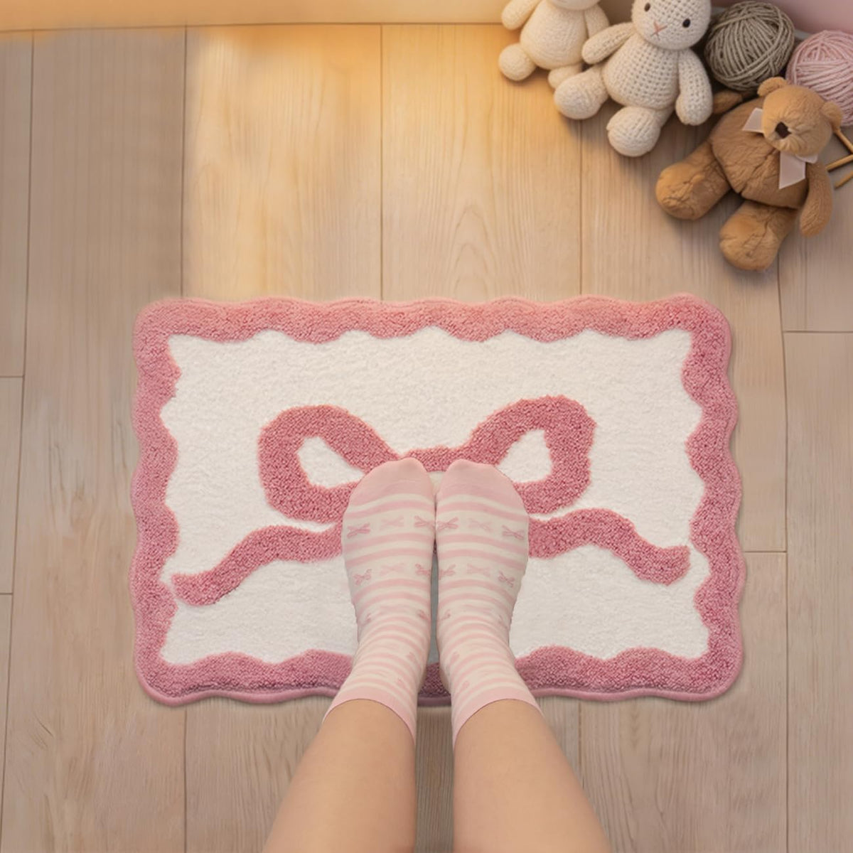 Pink Bow Bathroom Rugs Cute Scalloped Bow Bath Mat, 16" x 24"