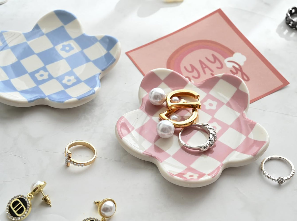 Pink Checkered Jewelry Dish, Cute Flower Trinket Tray for Rings & Earrings, Trendy Teen Girls Birthday Gifts, Aesthetic Room Decor for Nightstand Vanity Bathroom Sink & Dorm Desk, 3.8"
