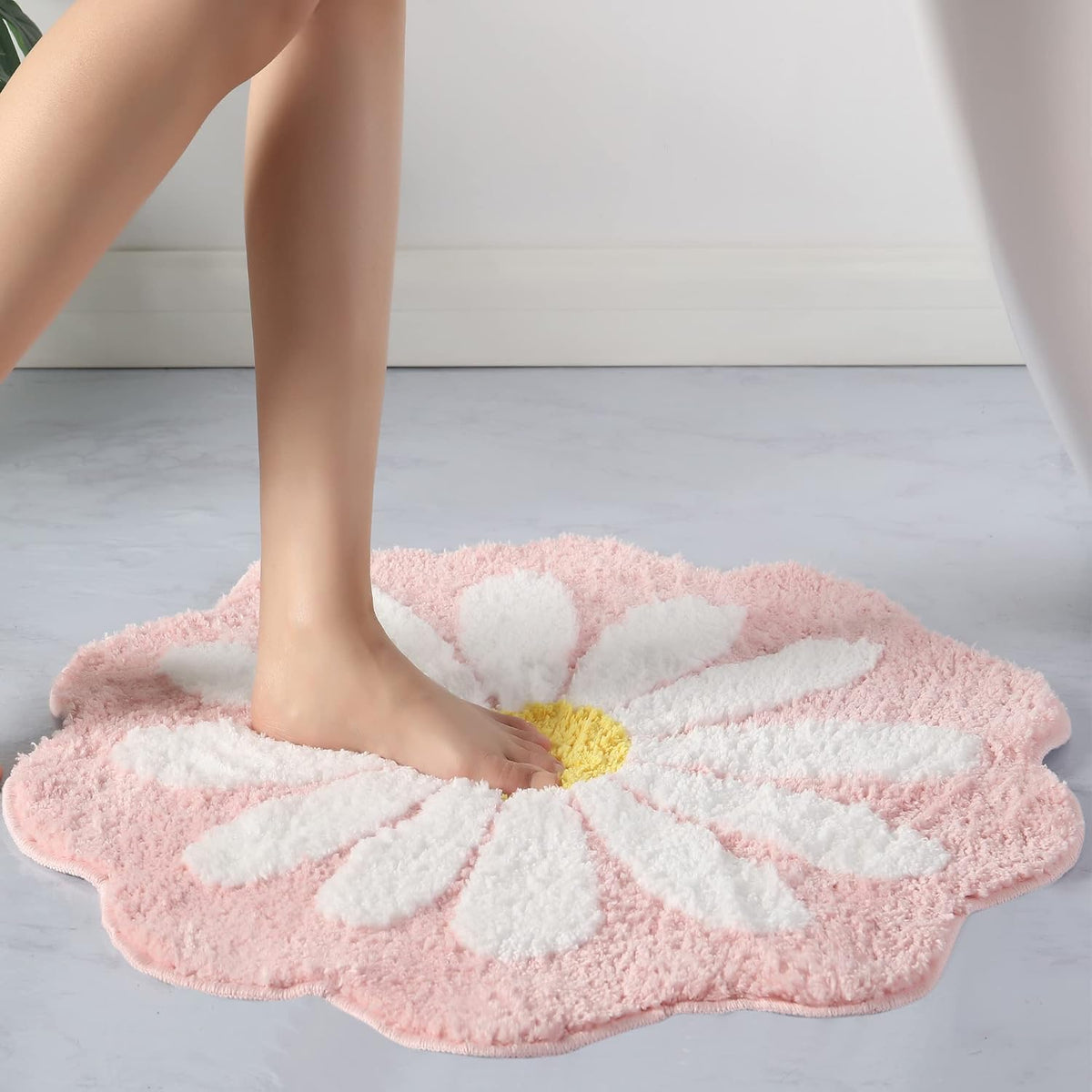 Cute Bath Mat,Pink Flower Rug,Water Absorption Non Slip Mat,Soft Machine Wash Rug Mat for Bedroom Kitchen Bathroom Toilet Floors 25.6 x 25.6 Inches (Pink)