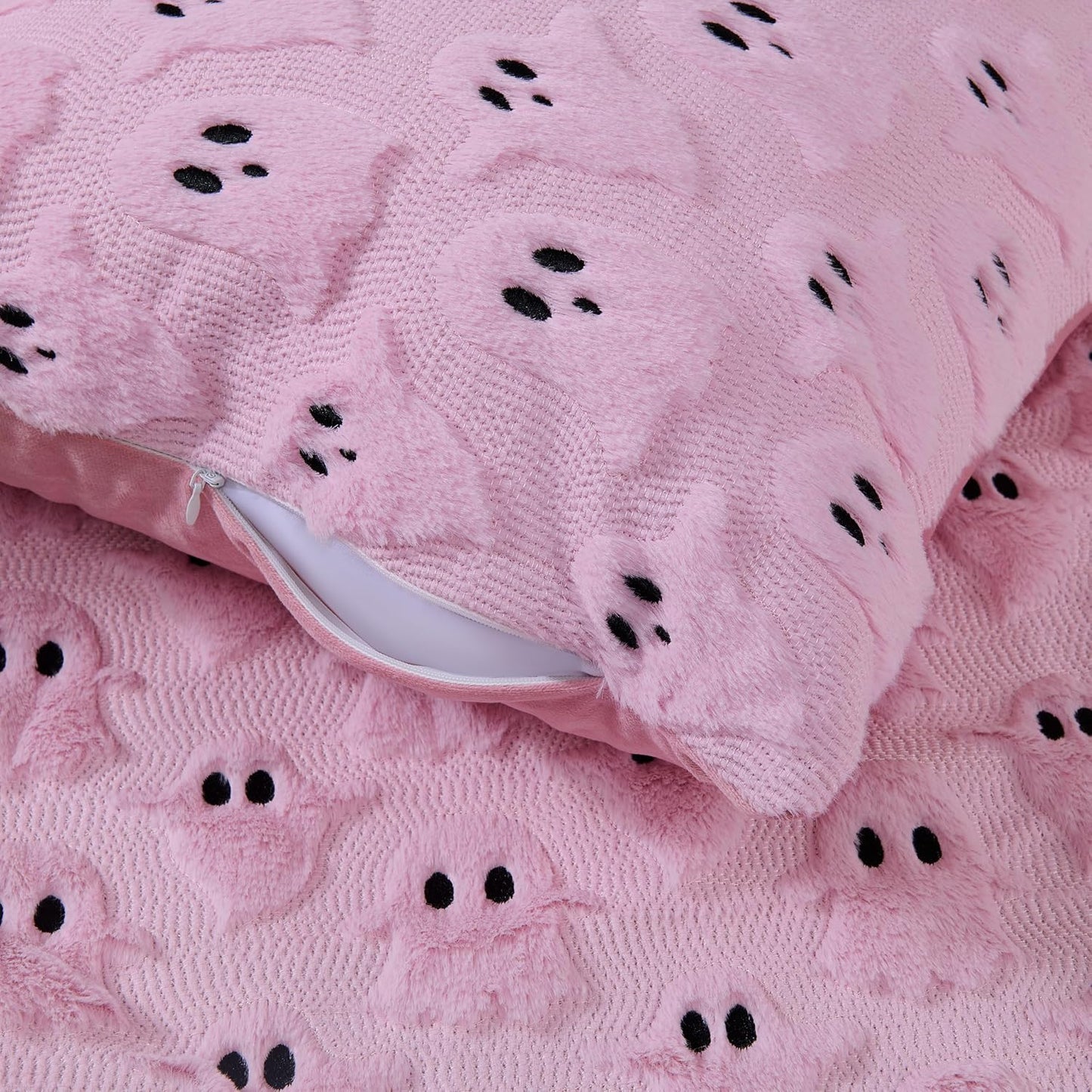Halloween Ghost Pillow Covers 18x18 inch Set of 2,Pink Soft Plush Faux Fur Throw Pillow Cases Decorative Cushion Case for Bed Sofa Chair Fall Autumn Halloween Home Decor