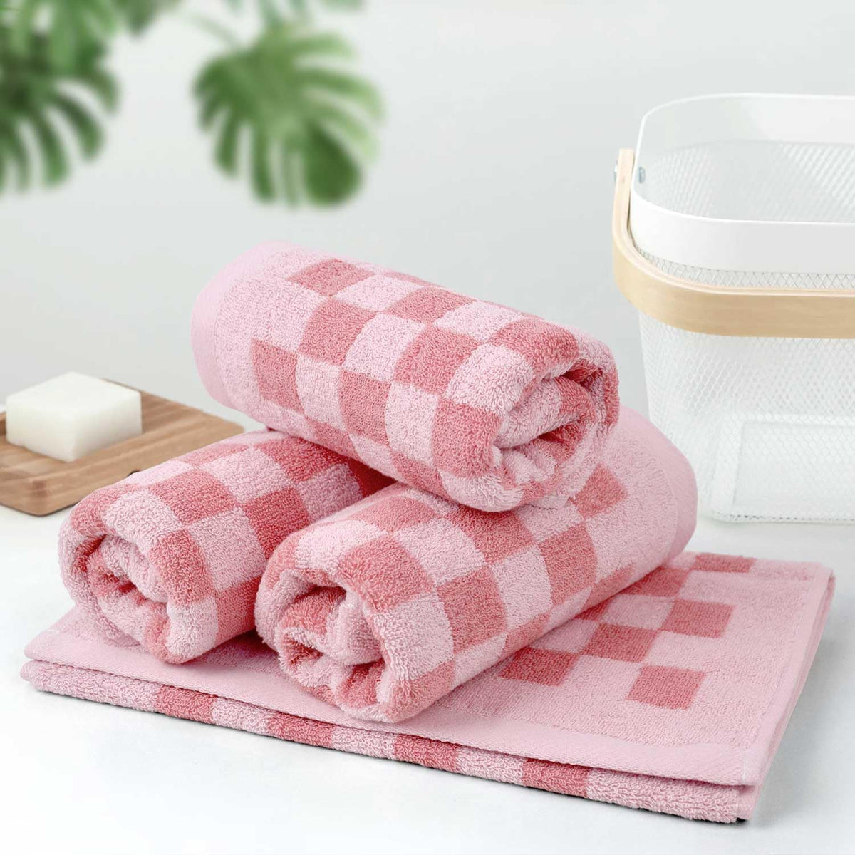 Soft Cotton Hand Towels in Pink Checkered - 4 Pack
