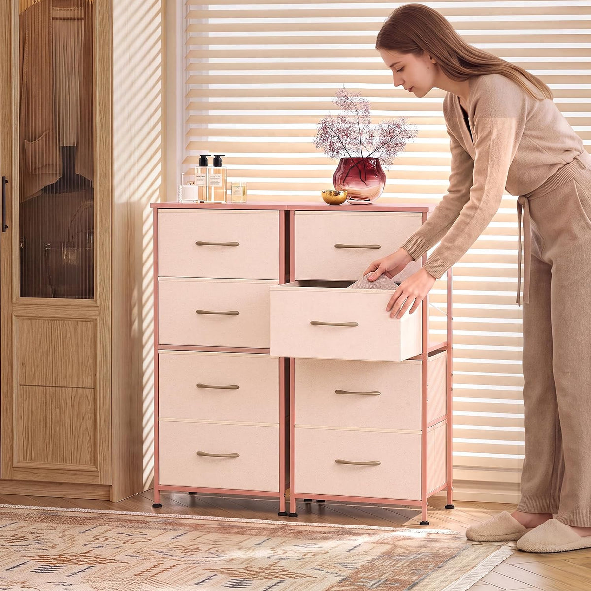 Small Dresser Nightstand for Bedroom, 4 Drawers, Pink