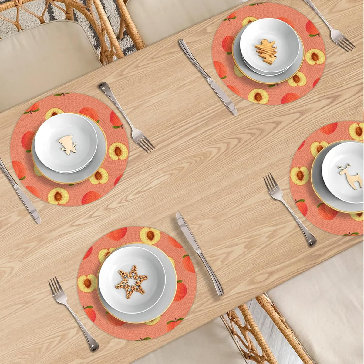 Peach Pit Pattern Table Mats Set of 4 Circle 12.6" Reusable Round Dish Mats for Wedding Circular Placemats for Kitchen Holiday Braided Place Mats Home Party Dining Decor Protected Table